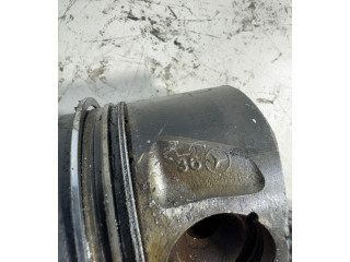 Píst 8340F   Mercedes-Benz ML W164    642.940 