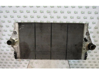 Интеркулер  8200008761, 160040200F05   Renault Espace IV 2.0
