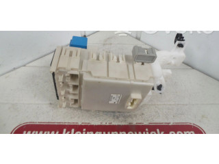   Pojistková skříňka 8273052700, 604191941   Toyota Yaris 2006