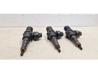 Vstřikovač 036130073AJ   Volkswagen PASSAT B5.5     