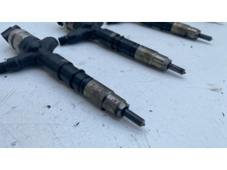 Комплект форсунок 2367030100    Toyota Hilux (AN10, AN20, AN30) для дизельного двигателя  2.5
