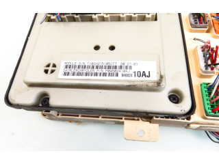 Блок предохранителей  P04602410AJ   Chrysler 300M    