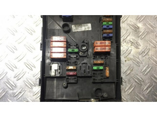 Блок предохранителей  1k0937125   Volkswagen Golf VI    