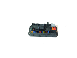   Pojistková skříňka YQE500390, 518880000   Land Rover Range Rover L322 2008