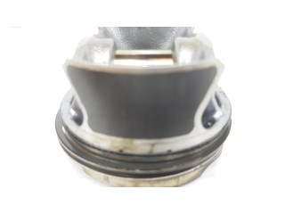  Поршень с шатуном  11258637807, 1212CD  BMW 7 G11 G12 для бензинового двигателя 