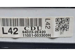 Přístrojová deska  Hyundai Tucson JM 2007 940232E420, 11001003300H  