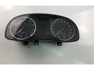 Панель приборов 6V0920740A   Skoda Fabia Mk3 (NJ)       