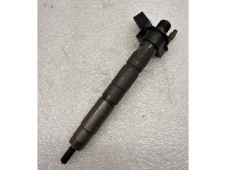 Форсунка 8514151    BMW 5 G30 G31   