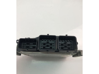 Řídící jednotka 9808016480, 0281030548   Peugeot 2008 I 2014