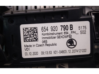 Přístrojová deska  Skoda Kamiq 2020 654920790B  