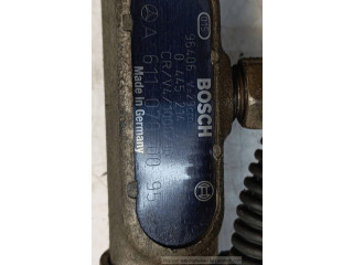 Vstřikovač BOSCH   Mercedes-Benz Vito Viano W638    611962 