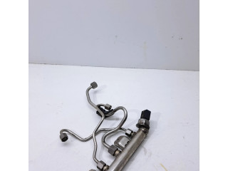 Vstřikovací lišta 13537547599, 7547599   BMW 5 F10 F11  pro benzínový motor 4.4  