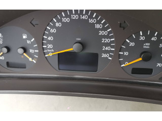Přístrojová deska  Mercedes-Benz E W210 1997 A2105401611  