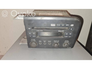 Радио/ проигрыватель CD/DVD / навигация