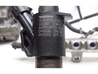 Vstřikovač 31272896, 31303238   Volvo V60    D5204T2 