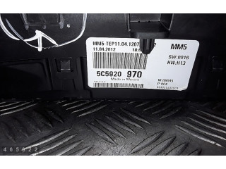 Přístrojová deska  Volkswagen Beetle A5 2012 5c5920970  