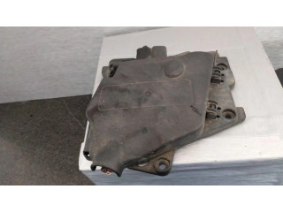 Блок предохранителей 9801147680   Citroen C3    