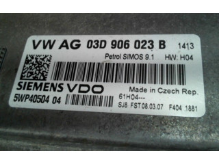 Блок управления двигателя 03D906023B   Volkswagen Fox