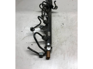Vstřikovací lišta R03L125A   Volkswagen PASSAT B7     