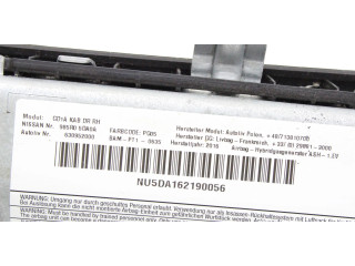 Подушка безопасности для колен 985R05DA0A   Infiniti Q30