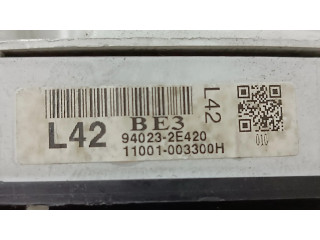 Přístrojová deska  Hyundai Tucson JM 2006 94023-2E420  