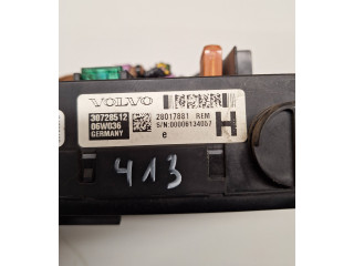   Pojistková skříňka 30728512, 28017881   Volvo S60 2006