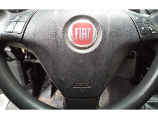Подушка безопасности водителя    Fiat Fiorino