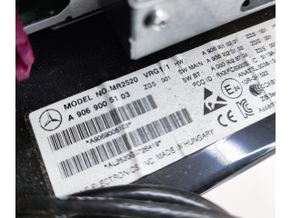 Радио/ проигрыватель CD/DVD / навигация    A9069005103   Mercedes-Benz Sprinter W906