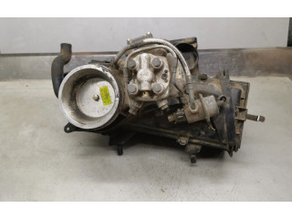 Vstřikovací lišta 0438121070, 026133353D   Audi 80 90 B3     