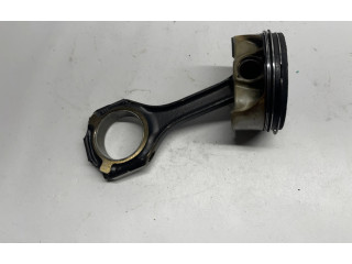 Píst A1570300517, A2780300320   Mercedes-Benz CLS C218 X218    M 157.981 