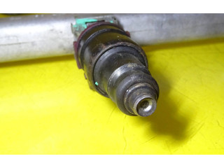 Vstřikovací lišta 90411552, 90411551   Opel Omega B1     