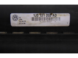 Комплект радиатора 1J0121253AD   Volkswagen Golf IV 2000