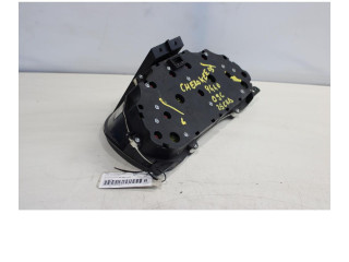 Přístrojová deska  Jeep Cherokee III KJ 2001 04832731AB  