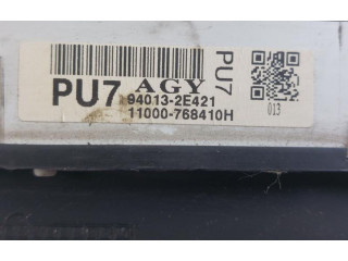 Přístrojová deska  Hyundai Tucson JM 2006 940132E421  