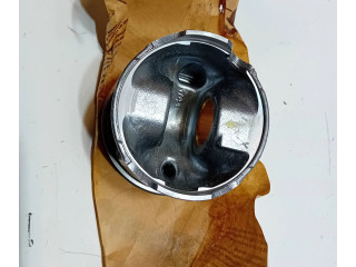 Píst 1211179JA1011, 12111-79JA1-011   Suzuki SX4     