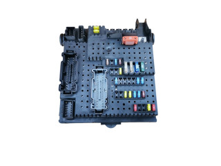   Pojistková skříňka 28017881, 06W225   Volvo V70 2002