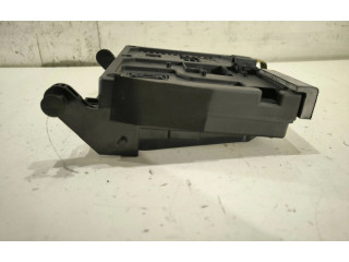 Блок предохранителей S108151001   Volkswagen Sharan    