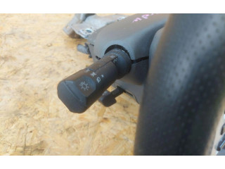 Volant Nissan Quest 2008   