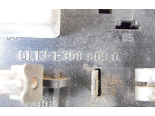   Pojistková skříňka 61131358609   BMW 3 E30 1986