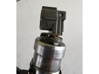 Форсунка 2367027030, 236702703    Toyota RAV 4 (XA20)   