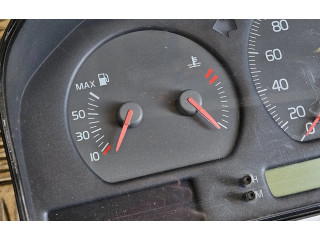 Přístrojová deska  Volvo S70  V70  V70 XC 1999 9451530, 7R0T40  