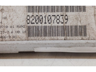 Дисплей    8200107839   Renault Megane II