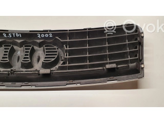 Передняя решётка Audi A6 S6 C5 4B 1997-2005 года 4B0853651F      