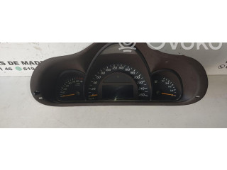 Přístrojová deska  Mercedes-Benz C W203 2002 A2035408111  