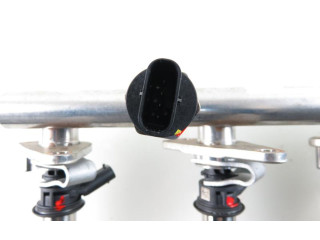 Vstřikovací lišta 0261545116, A2700701400   Infiniti Q30  pro benzínový motor 2.0 M 270 DE20 (270.920) 