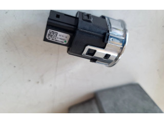Řídící jednotka 9815023380, 9827205180   Opel Crossland X 2021
