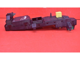 Блок предохранителей  13181984, 13181984   Opel Signum    