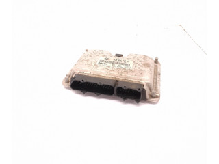 Комплект блоков управления 030906032CE, 0261207184   Volkswagen Polo III 6N 6N2 6NF