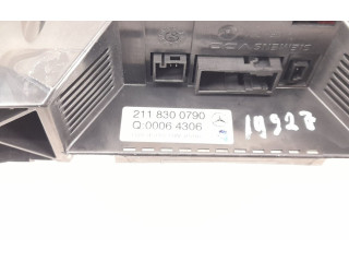Блок управления климат-контролем 2118300790, 2118300890   Mercedes-Benz E W211