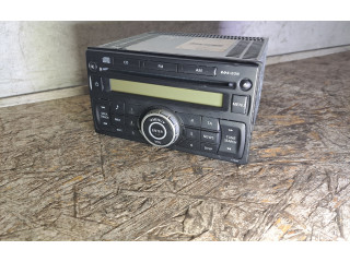 Радио/ проигрыватель CD/DVD / навигация
